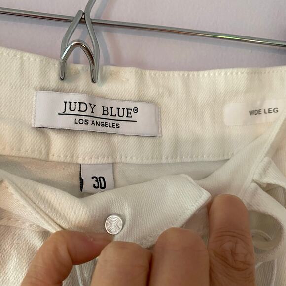 NWT Judy Blue Wide Leg White Jeans High Rise Minimalist Stretchy Women's size 30 - Picture 2 of 12